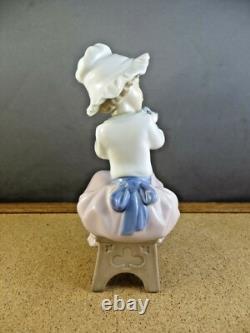 1049 Big Hug Nao Lladro Spain Porcelain Figurine Peasant Girl With Puppy Dog