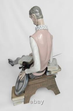 14x17 Vintage NAO Lladro Don Quixote Reading Figurine, Spain, c. 1990s