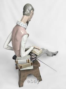14x17 Vintage NAO Lladro Don Quixote Reading Figurine, Spain, c. 1990s