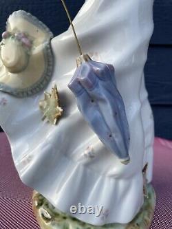 1977 NAO LLADRO DAISA LADY UMBRELLA HAT FALL FIGURE Disct'd Hand Made SPAIN MINT