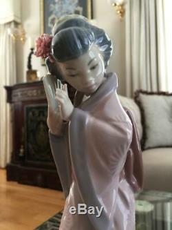 1978 LLADRO Chrysanthemum TIMID GEISHA GIRL # 4990 Figurine ExCond