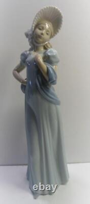 1980 LLADRO NAO SPAIN LADY withBONNET Long Scarf Blue Dress sz-12,5h Vintage