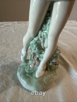 1984 Nao Pottery Doll Figurine Lladro Sister Brand Golf Blonde Blue Eye Girl