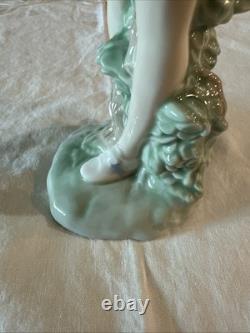 1984 Nao Pottery Doll Figurine Lladro Sister Brand Golf Blonde Blue Eye Girl