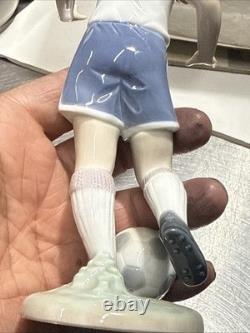 1994 Lladro BOY with Soccer Practice Ball Jersey Player 6198 Fig. Mint Condition