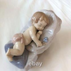 2 weeks of use? Lladro NAO? Dreaming Baby Girl? Figure