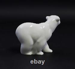 9998004 Porcelain Polar Bear Bear Aufmerksam Lladro Spain 3 7/8x5 1/8x2 3/8in