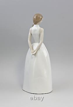 9998133 Young Girl Sweet Youth Porcelain Lladro Spain H32cm