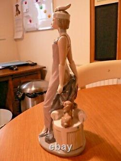 A Lovely Large Boxed Lladro 5174 Couplet Lady 1920 Flapper Girl Figure