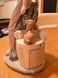 A Lovely Large Boxed Lladro 5174 Couplet Lady 1920 Flapper Girl Figure