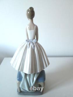 A Rare Nao Lladro Figure The Ballerina, In Perfect Condition