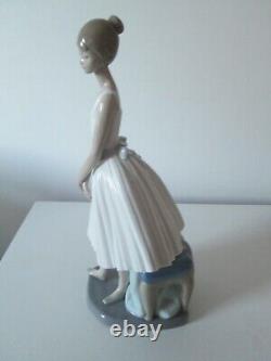 A Rare Nao Lladro Figure The Ballerina, In Perfect Condition