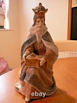 A Stunning Lladro Boxed Set Of The Three Kings. 1423,1424,1425. Mint