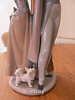 A Stunning Rare Very Large Lladro 4996 Ready To Go Figure. Mint