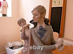 A Stunning Rare Very Large Lladro 4996 Ready To Go Figure. Mint