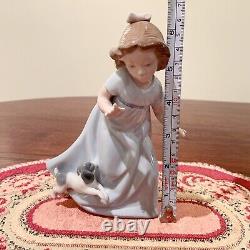Adorable Lladro NAO Young Girl With Puppy Dog Figure Figure Exc Con