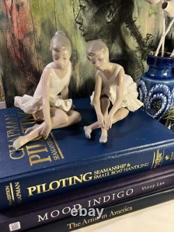 Antique Pair of Sitting Spanish Porcelain Ballet Dancers Figurines Nao By Lladro