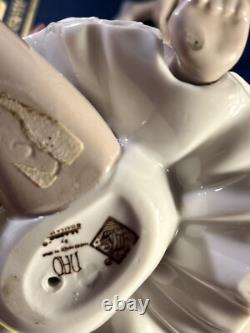 Antique Pair of Sitting Spanish Porcelain Ballet Dancers Figurines Nao By Lladro