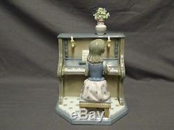 Attractive Collectable Lladro Spain Figure 5462 Practice Makes Perfect