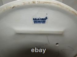 Attractive Collectable Lladro Spain Figure 5823 Socialite Of The 1920's