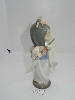 Attractive Collectable Lladro Spain Figure 6150 Playing The Flute