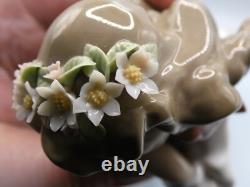 Attractive Collectable Lladro Spain Figure 6401 Dreams Of A Summer Past