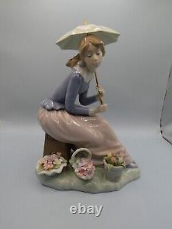Attractive Collectable Lladro Spain Nao Figure 419 Flowers From My Garden
