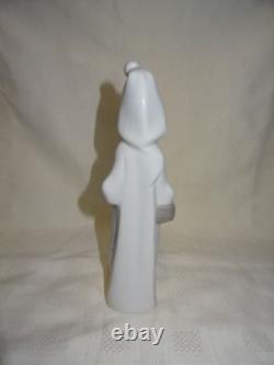 Attractive Lladro Spain Figure 4678 Shepherdess