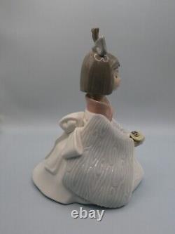 Attractive Lladro Spain Nao Figure 1270 Flowers Of The Orient