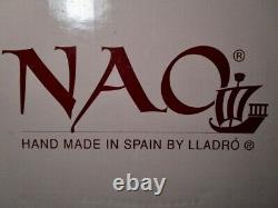 Beautiful Lladro NAO Enchanted Dreams Figure Scarce Piece In Box