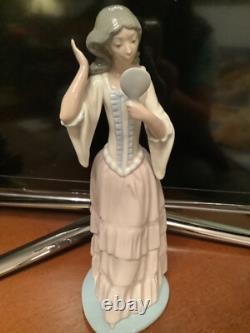 Beautiful Lladro NAO Figurine Girl with Mirror Porcelain Ceramic