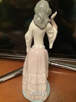 Beautiful Lladro NAO Figurine Girl with Mirror Porcelain Ceramic