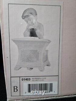 Beautiful Lladro NAO My First Class Figure Scarce Piece In Box