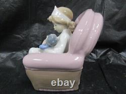 Beautiful Lladro / NAO Playing Nurse Figurine Nice Piece