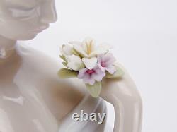 Boxed Lladro Nao Figurine A Flowers Whisper 6918 37cm Spanish Porcelain Figures