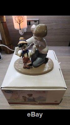 Disney Nao By Lladro Pinocchios First Steps 2001678
