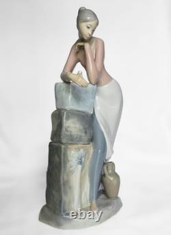 Early NAO-Lladro Woman withdove at Stone Fountain Figurine, #154, Spain, 1970th