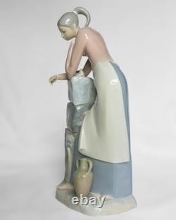 Early NAO-Lladro Woman withdove at Stone Fountain Figurine, #154, Spain, 1970th