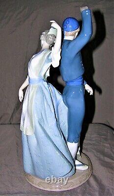 HARD TO FIND Lladro NAO FLAMENCO DANCERS