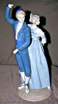 HARD TO FIND Lladro NAO FLAMENCO DANCERS