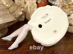 Hello Kitty X NAO LLADRO Figurine WithBox Mint Condition Free Shipping Fr JPN N137