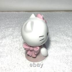 Hello kitty lladro nao sanrio porcelain figure dresses pink collection ribbon