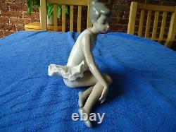 Job lot 4 porcelain china figurines figures Nao Lladro as mint MAY SPLIT