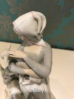 LIadro Milkmaid With Goats Porcelain Figurine, In Beautiful Condition