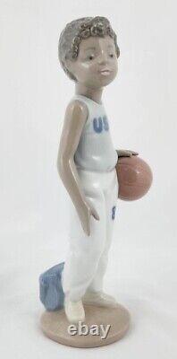 LLADRO 1994 Basketball Player NAO Figurine #1226