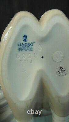 LLADRO FIGURINE First Ovation 6998 Retired in Box