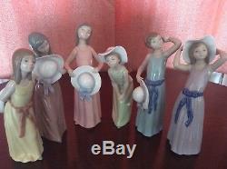 LLADRO GIRLS with HATS & BOWS