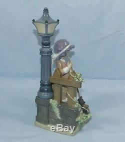 LLADRO LARGE PORCELAIN FIGURINE FALL CLEAN UP No 5286 RETIRED IN ORIGINAL BOX