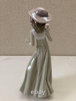 LLADRO Lladro NAO porcelain ceramic doll figurine