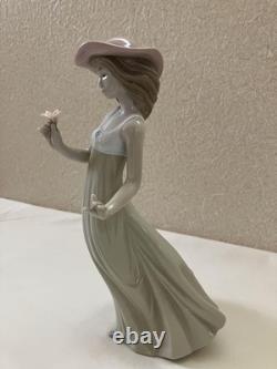 LLADRO Lladro NAO porcelain ceramic doll figurine